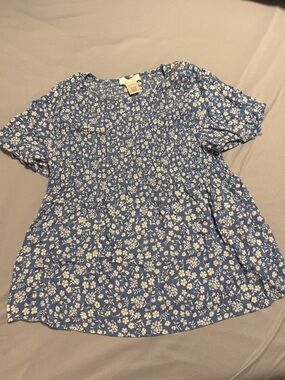 URBAN Romantics Blue and White Floral Smocked Peasant Top